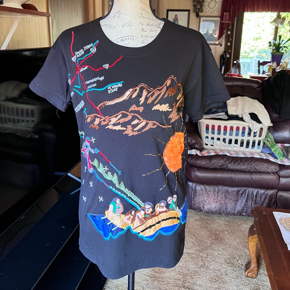 Vintage handmade t-shirt with embroidered and appliqued design map of Colorado.